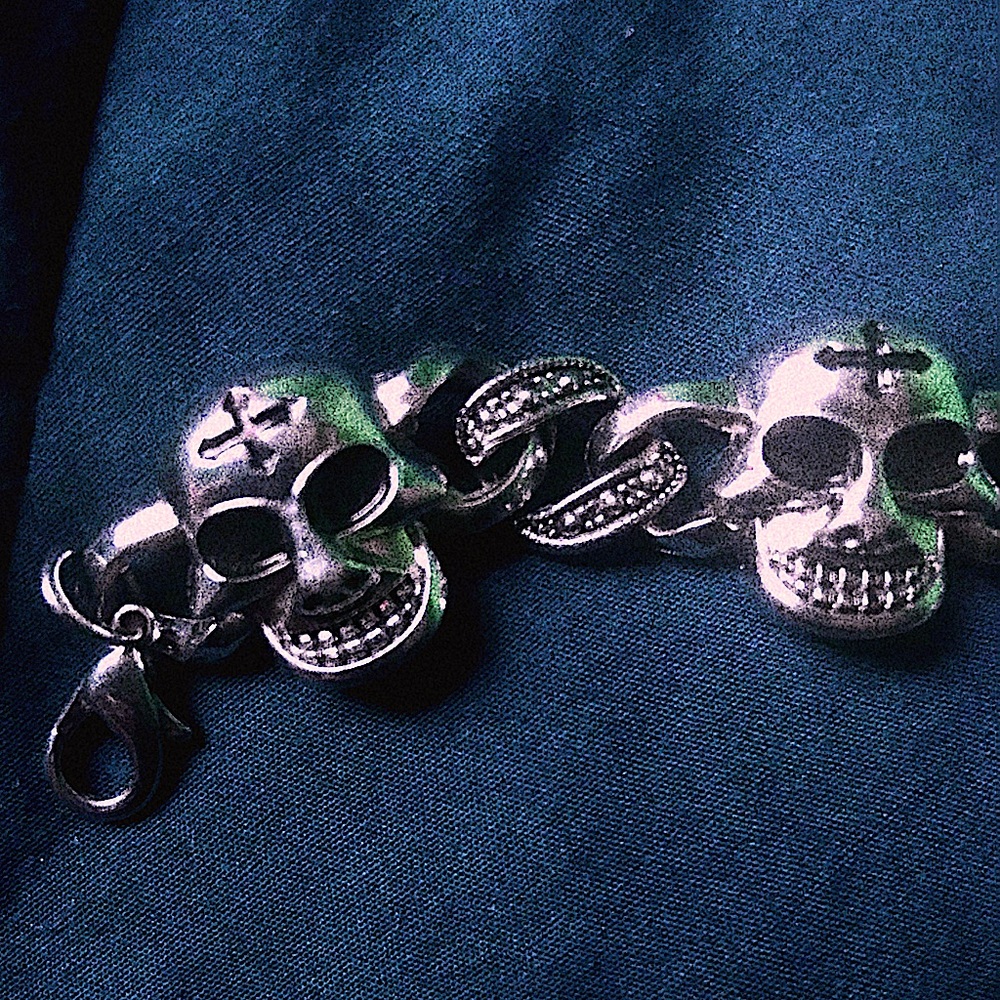 7 inch Skull Cross Arm Bracelet Goth Alternative Jewelry (Halloween Skeleton)